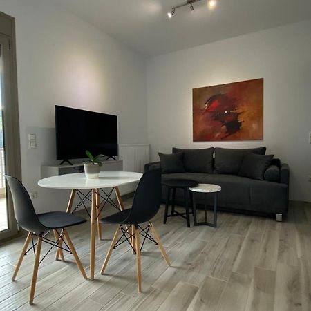 Ocean Views Apartment Plataria Bagian luar foto